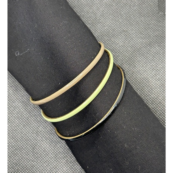 J. Crew Set of 3 Bangle Bracelets Gold Tone Enamel Tan Light Green Black - Picture 1 of 5